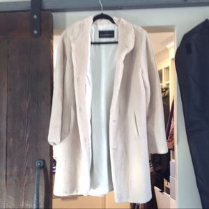 Dino international fur.